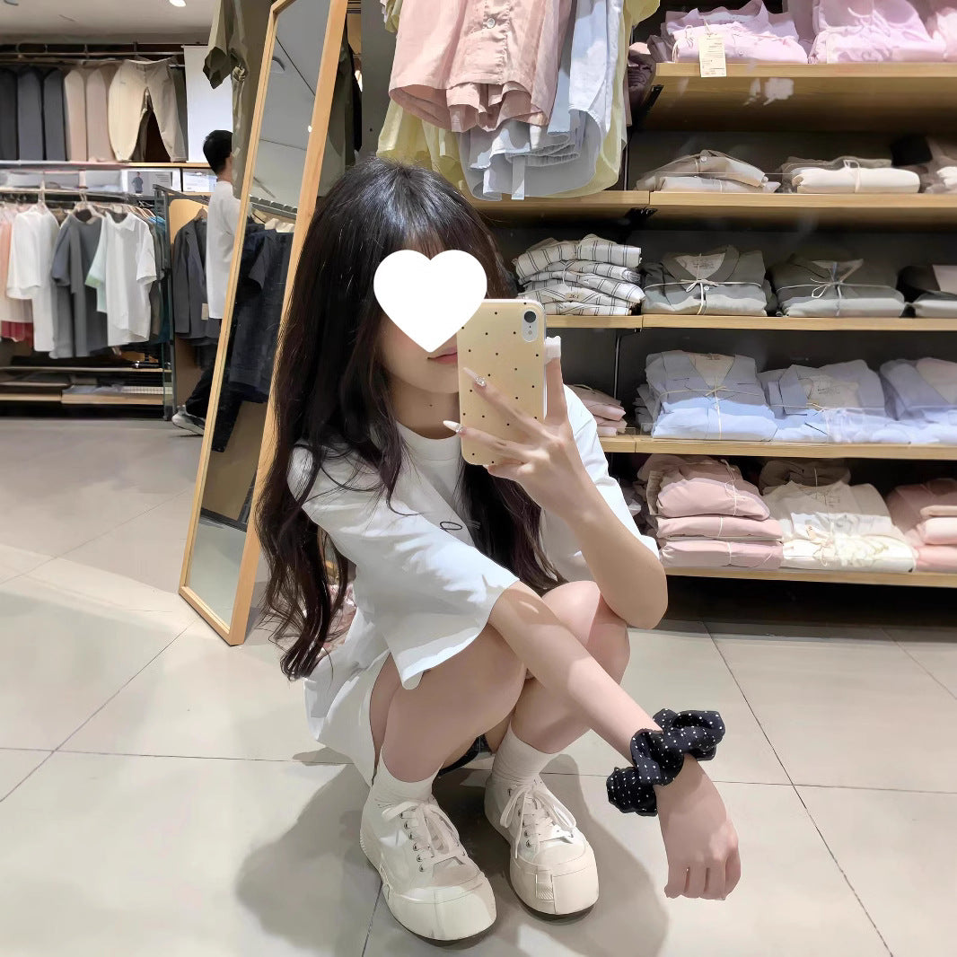 Short Sleeved Women's Summer Design With A Niche And Loose Fit