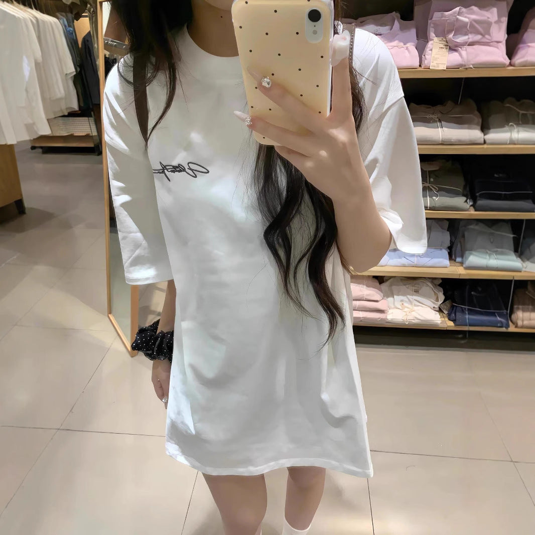 Short Sleeved Women's Summer Design With A Niche And Loose Fit
