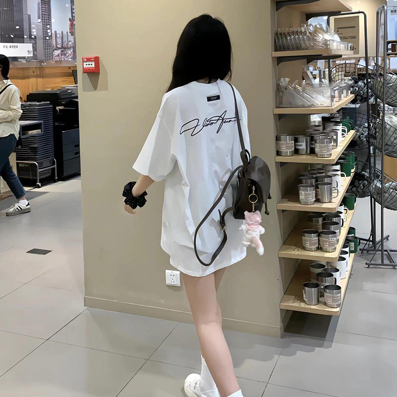 Short Sleeved Women's Summer Design With A Niche And Loose Fit