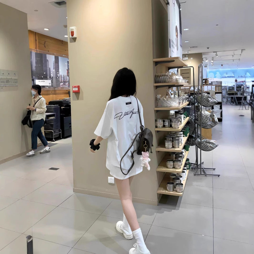 Short Sleeved Women's Summer Design With A Niche And Loose Fit