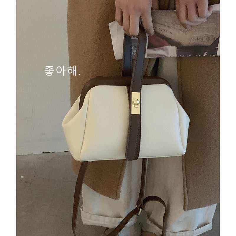 Fashion Retro Clipped Button All-match Messenger Bag